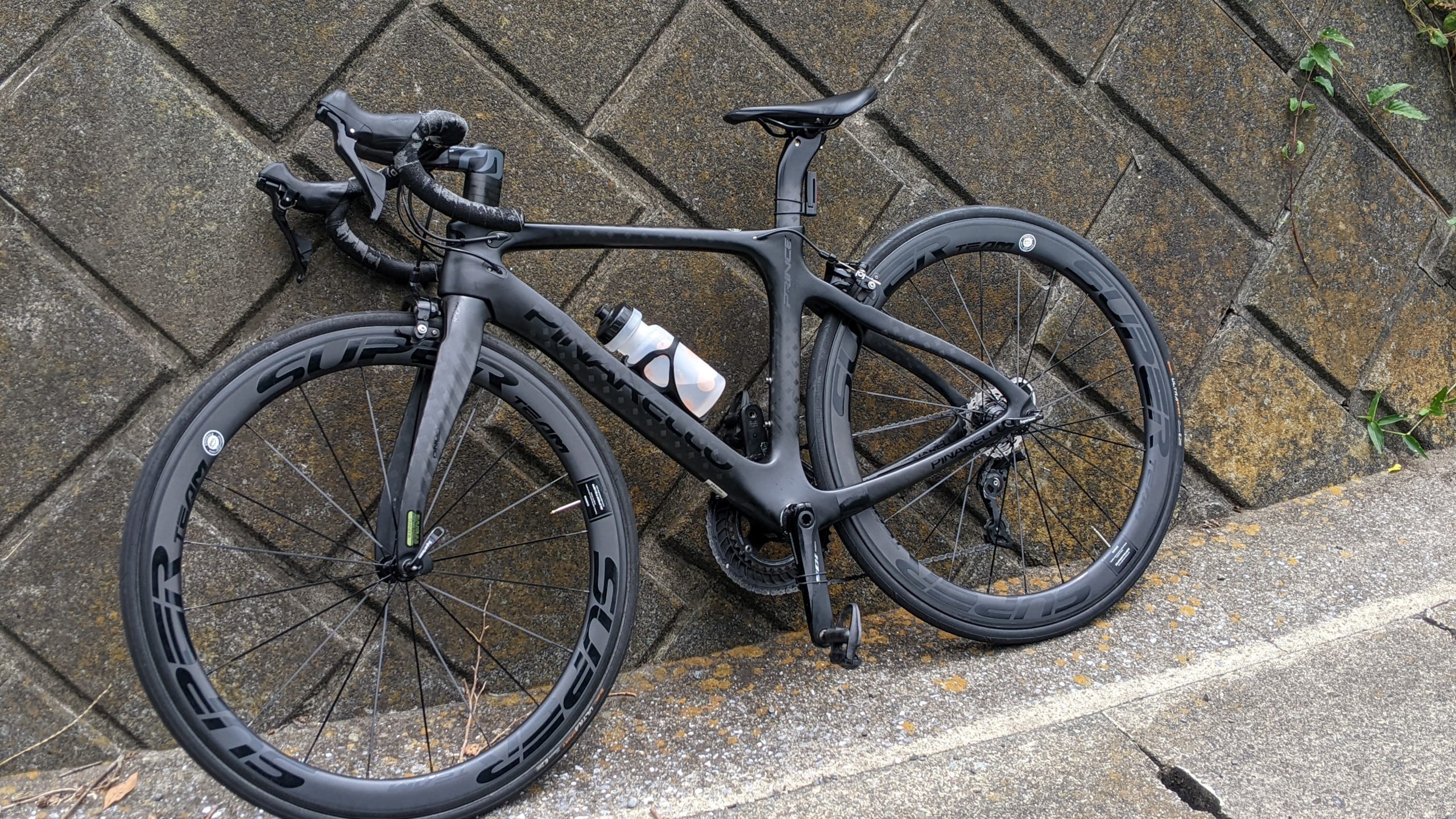 ロード歴20年の憧れ】Superteamがコスパ最強？中華カーボンホイールの